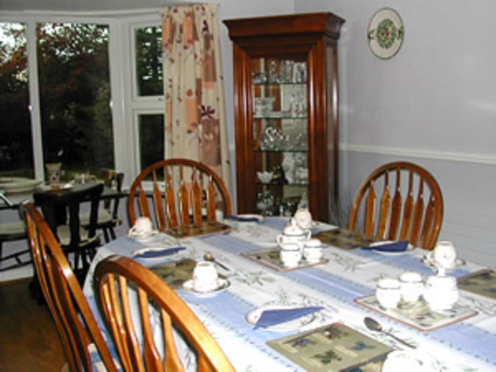 Twin Oaks Bed & Breakfast Κίλκενι Εξωτερικό φωτογραφία