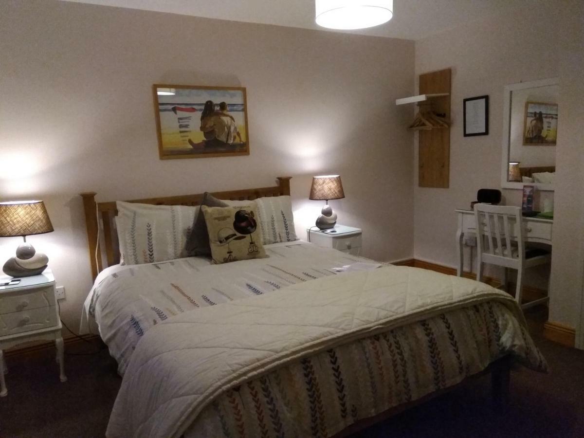 Twin Oaks Bed & Breakfast Κίλκενι Εξωτερικό φωτογραφία